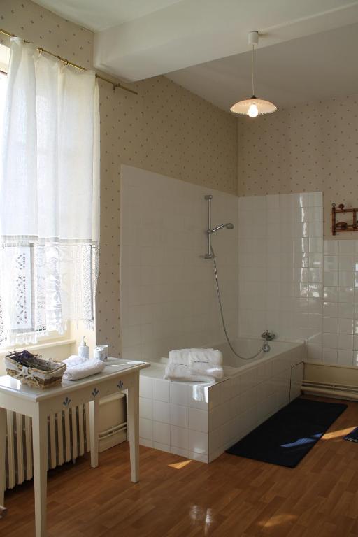 Chambres D'Hotes La Distillerie B&B Saint-Germain-du-Bois ห้อง รูปภาพ