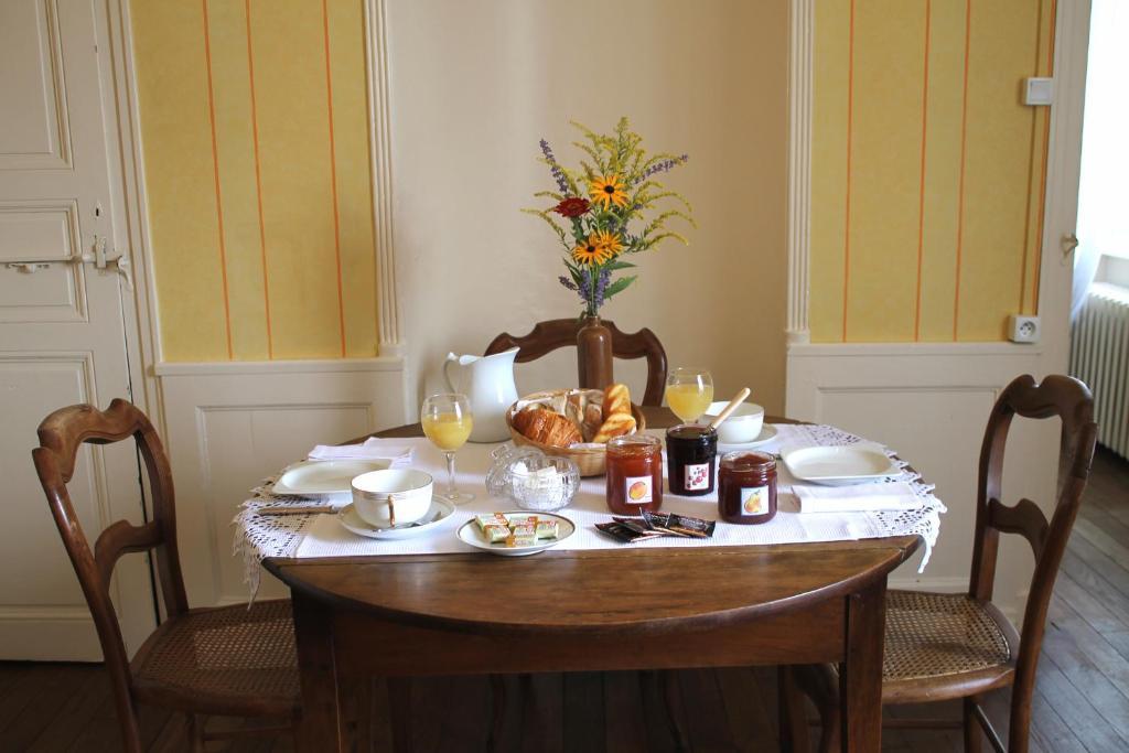 Chambres D'Hotes La Distillerie B&B Saint-Germain-du-Bois ภายนอก รูปภาพ